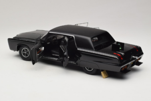 Chrysler Imperial Black Beauty Green Hornet TV Series AUTOart 1:18 71546 Metalli — kuva 5 / 8