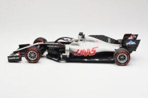 Haas VF-20 #8 R. Grosjean Bahrain GP 2020 Minichamps 1:18 110201508 Metalli — kuva 3 / 6