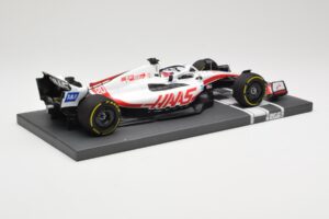 Haas VF-22 #20 K. Magnussen British GP 2022 Minichamps 1:18 117221020 Metalli — kuva 3 / 6