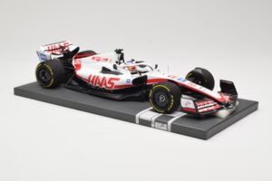 Haas VF-22 #20 K. Magnussen British GP 2022 Minichamps 1:18 117221020 Metalli — kuva 4 / 6