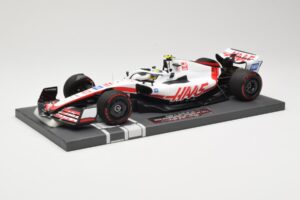 Haas VF-22 #47 M. Schumacher Bahrain GP 2022 Minichamps 1:18 117220147 Metalli — kuva 2 / 6