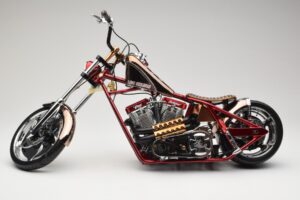 Harley-Davidson West Coast Choppers Diablo Soft Tail Kulta Punainen Minichamps 1:5 JJ04-05-03 Metalli — kuva 3 / 6