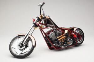 Harley-Davidson West Coast Choppers Diablo Soft Tail Kulta Punainen Minichamps 1:5 JJ04-05-03 Metalli
