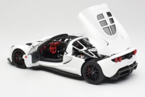 Hennessey Venom GT Valkoinen AUTOart 1:18 75404 Metalli — kuva 5 / 8