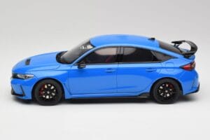 Honda Civic FK8 Type R Boost Sininen Helmiäinen Otto 1:18 OT1093 Hartsi — kuva 3 / 6
