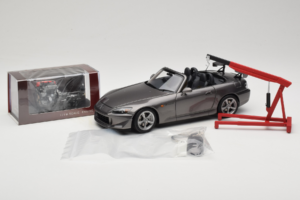 Honda S2000 AP2 Type S Moon Rock Metallic MotorHelix 1:18 M85111 Metalli — kuva 2 / 9