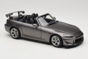 Honda S2000 AP2 Type S Moon Rock Metallic MotorHelix 1:18 M85111 Metalli — kuva 7 / 9