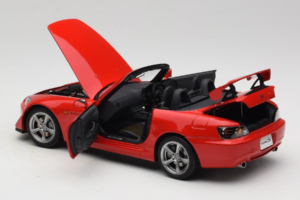 Honda S2000 AP2 Type S New Formula Red MotorHelix 1:18 M85112 Metalli — kuva 6 / 9