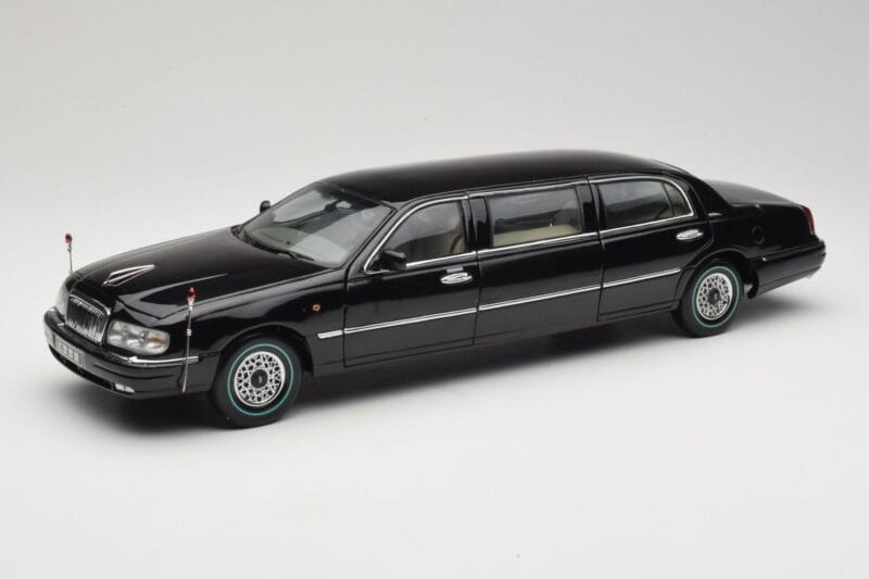 Hongqi Qijian CA7460 FAW 1:18 139940 Metalli