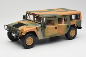 Hummer H1 Station Wagon Military Maisto 1:18 56049 Metalli — kuva 2 / 8