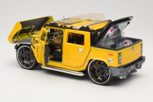 Hummer H2 SUT Concept Keltainen Maisto 1:18 31067 Metalli — kuva 5 / 8