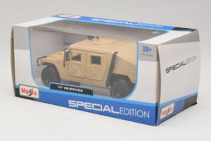 AM General Humvee Military Maisto 1:27 31974 Metalli — kuva 3 / 3