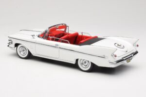 Imperial Crown Avoauto Valkoinen Road Signature 1:18 20138 Metalli — kuva 7 / 8