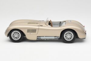 Jaguar C-Type Pronssi AUTOart 1:18 73502 Metalli — kuva 4 / 8