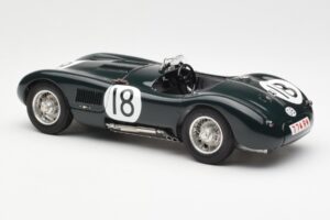 Jaguar C-Type #18 T. Rolt / D. Hamilton 24 Hours of Le Mans Winner 1953 CMC 1:18 M-195 Metalli — kuva 5 / 6