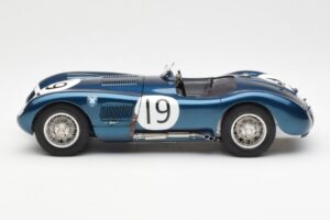 Jaguar C-Type #19 J. Stewart Ecurie Ecosse Goodwood Members Meeting 1954 CMC 1:18 M-192 Metalli — kuva 3 / 6