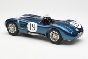 Jaguar C-Type #19 J. Stewart Ecurie Ecosse Goodwood Members Meeting 1954 CMC 1:18 M-192 Metalli — kuva 5 / 6