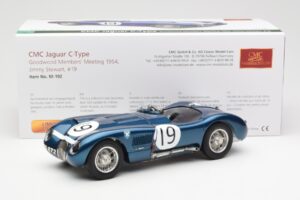 Jaguar C-Type #19 J. Stewart Ecurie Ecosse Goodwood Members Meeting 1954 CMC 1:18 M-192 Metalli — kuva 6 / 6