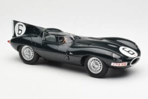 Jaguar D-Type #6 M. Hawthorn / I. Bueb Team Jaguar Cars Ltd 24 Hours of Le Mans 1955 AUTOart 1:18 85586 Metalli — kuva 4 / 6