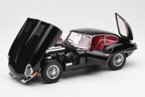 Jaguar E-Type 3.8 Series 1 Musta Kyosho 1:18 08954BK Metalli — kuva 2 / 8