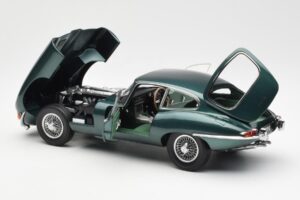 Jaguar E-Type 3.8 Series 1 Tummanvihreä Kyosho 1:18 08954DG Metalli — kuva 5 / 8