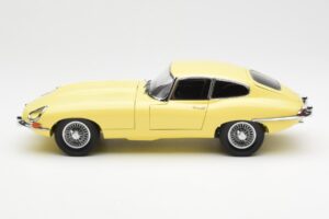 Jaguar E-Type 3.8 Series 1 Vaalean Keltainen Kyosho 1:18 08954LY Metalli — kuva 4 / 8