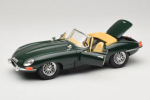 Jaguar E-Type Avoauto Vihreä Bburago 1:18 3026 Metalli — kuva 2 / 8