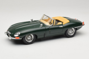 Jaguar E-Type Avoauto Vihreä Bburago 1:18 3026 Metalli