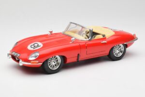 Jaguar E-Type Avoauto Punainen Bburago 1:18 3016 Metalli