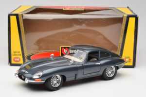 Jaguar E-Type Harmaa Bburago 1:18 30018 Metalli — kuva 8 / 8