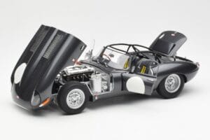 Jaguar E-Type Series 1 Coupe Lightweight Tummanharmaa AUTOart 1:18 73647 Metalli — kuva 2 / 8