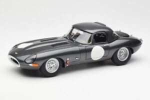 Jaguar E-Type Series 1 Coupe Lightweight Tummanharmaa AUTOart 1:18 73647 Metalli