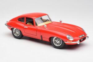 Jaguar E-Type Punainen Bburago 1:18 3018 Metalli — kuva 6 / 8
