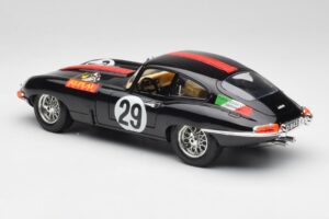 Jaguar E-Type #29 Musta Bburago 1:18 3018-M4 Metalli — kuva 7 / 8