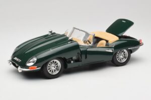 Jaguar E-Type Series 1 Roadster Vihreä Bburago 1:18 3018-M5 Metalli — kuva 2 / 8