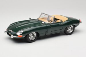 Jaguar E-Type Series 1 Roadster Vihreä Bburago 1:18 3018-M5 Metalli