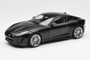 Jaguar F-Type R X152 Matta Musta AUTOart 1:18 73652 Komposiitti