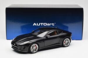 Jaguar F-Type R X152 Matta Musta AUTOart 1:18 73652 Komposiitti — kuva 8 / 8