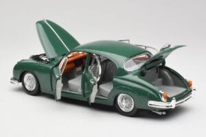 Jaguar Mark II British Racing Vihreä & Sininen Sisusta Maisto 1:18 59001 Metalli — kuva 5 / 8