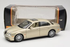Jaguar S-Type X200 Pronssi Maisto 1:18 50332 Metalli — kuva 8 / 8