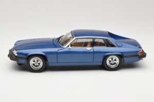 Jaguar XJ-S Sininen Road Signature 1:18 92658 Metalli — kuva 4 / 8