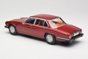 Jaguar XJ Series III Metallic Dark Red MCG 1:18 MCG18176 Metalli — kuva 5 / 6