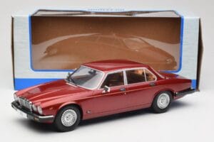 Jaguar XJ Series III Metallic Dark Red MCG 1:18 MCG18176 Metalli — kuva 6 / 6