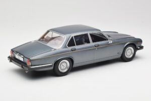 Jaguar XJ Series III Metallic Grey MCG 1:18 MCG18177 Metalli — kuva 2 / 6