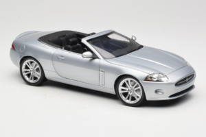 Jaguar XK X150 Avoauto Hopea Minichamps 1:18 153130533 Metalli — kuva 6 / 8