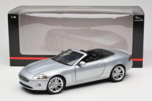 Jaguar XK X150 Avoauto Hopea Minichamps 1:18 153130533 Metalli — kuva 8 / 8