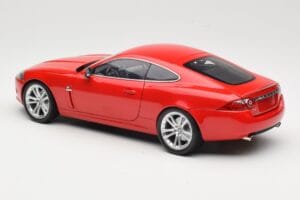 Jaguar XK X150 Punainen Minichamps 1:18 150130503 Metalli — kuva 7 / 8