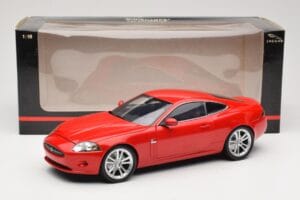 Jaguar XK X150 Punainen Minichamps 1:18 150130503 Metalli — kuva 8 / 8