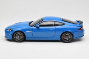 Jaguar XKR-S X150 French Racing Sininen AUTOart 1:18 73641 Metalli — kuva 4 / 8