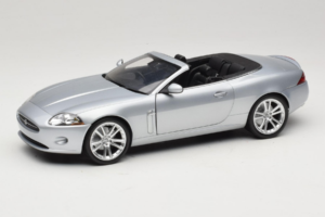 Jaguar XK X150 Avoauto Hopea Minichamps 1:18 150130531 Metalli